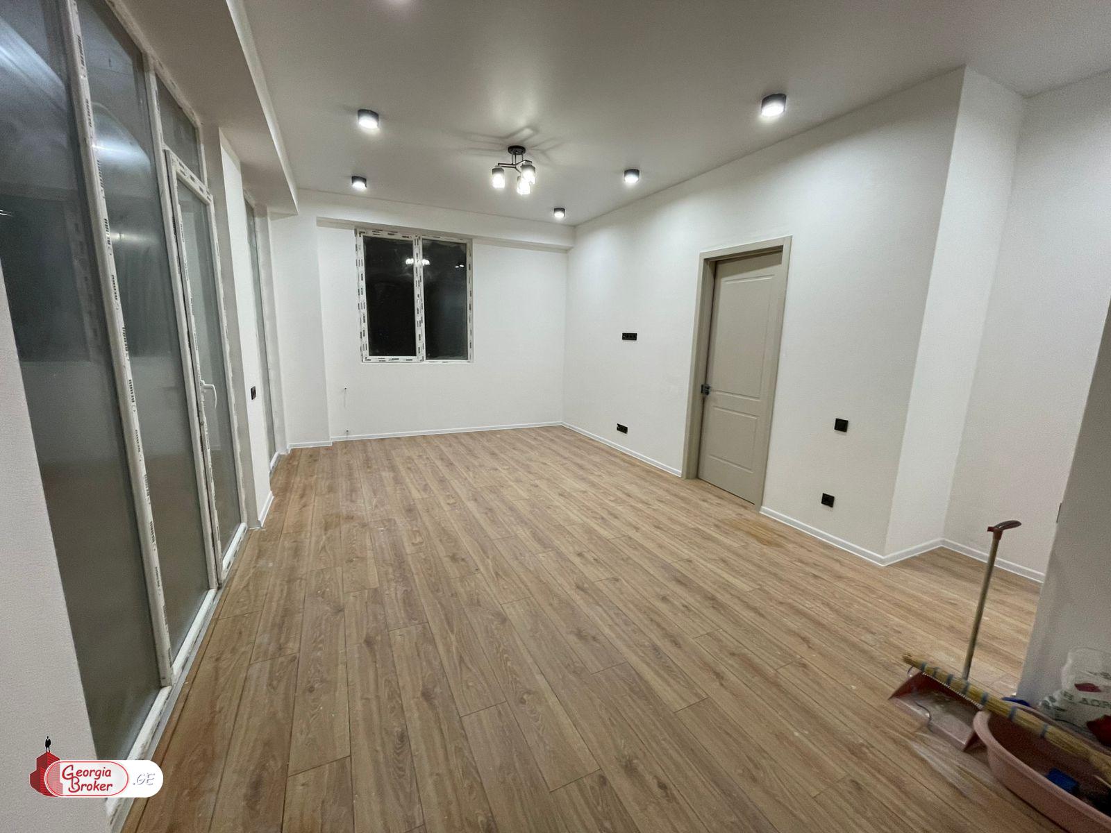 nearly repaired 3-room apartment for sale